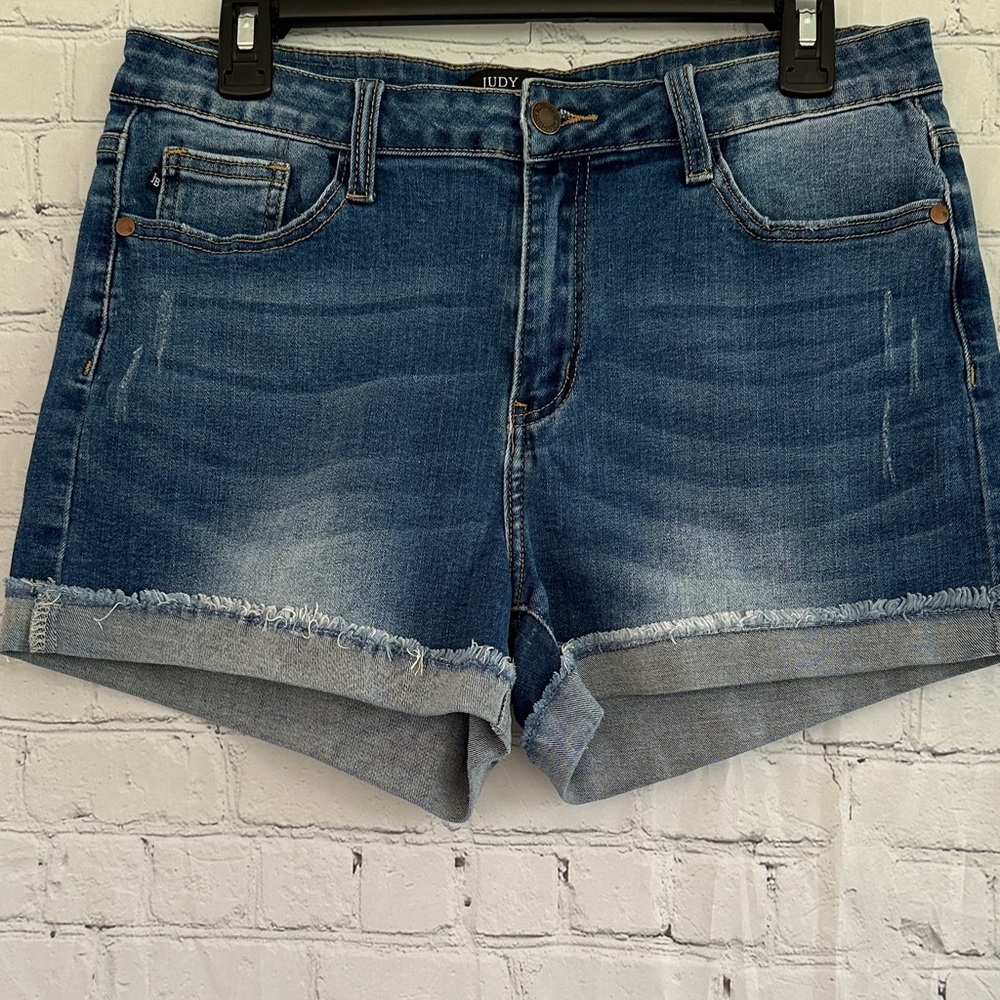 Judy Blue Medium Blue Slightly Distressed  Rolled Fray Hem Jean Shorts size 10